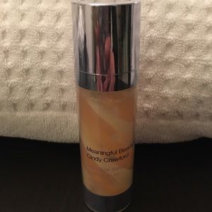 Cindy Crawford Meaningful Beauty Creme de Serum